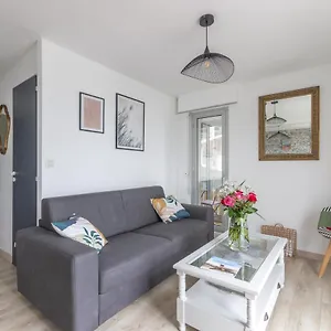 https://au-port-de-binic-loggia-vue-mer-50m-de-la-plage.inbrittany.com