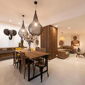  Apartment Out Of Africa